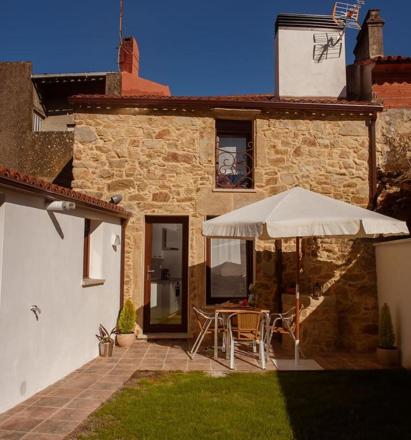 Villa Casa Brétema en 1ª línea de playa à Boiro Extérieur photo